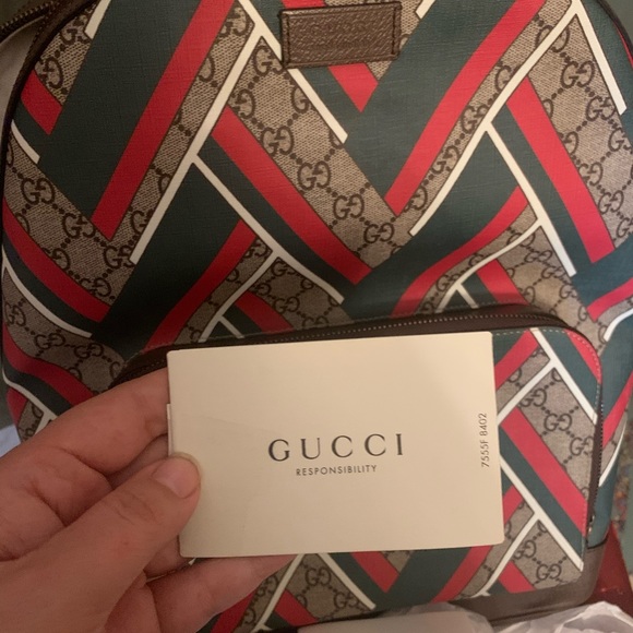 Limited Edition Gucci Supreme Backpack- Rare, No Longer made/Limited Quantity - Picture 5 of 6